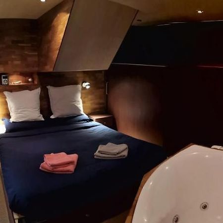 Le Bateau Ivre Hotel Bordeaux Exterior photo