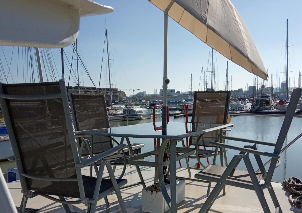 Le Bateau Ivre Hotel Bordeaux Exterior photo