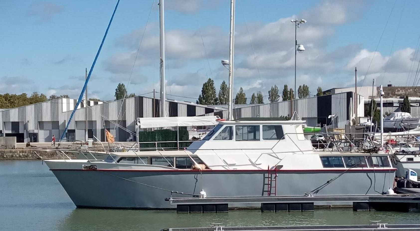 Le Bateau Ivre Hotel Bordeaux Room photo